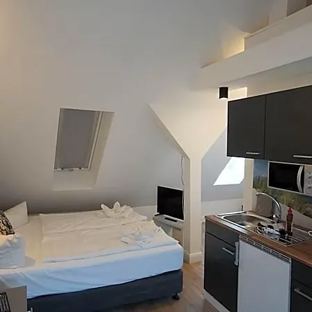 Ko15 Szálloda 3*